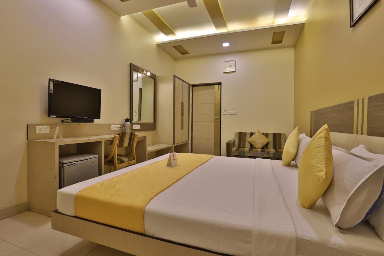 Capital O 1338 Hotel Harmony Rajkot Exterior foto